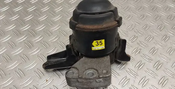 Engine mount bracket