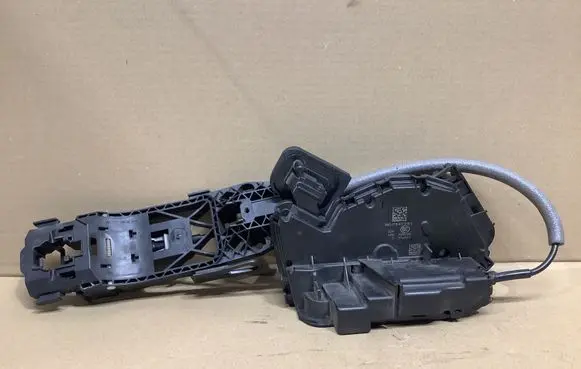 Audi A3 8Y Front door lock 5TB837016C 5N0837017E