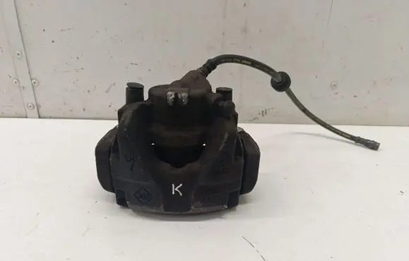 Nissan Juke II F16 Front brake caliper