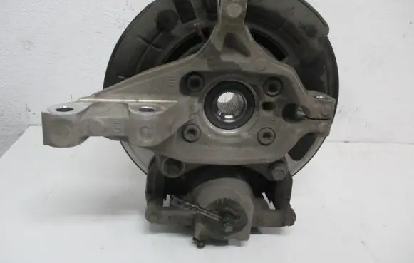 Hyundai Santa Fe Front wheel hub 