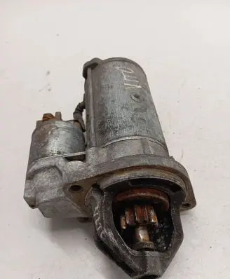 Mercedes-Benz Vito Viano W638 Starter motor 0051511301 D7146