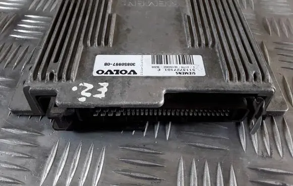 Volvo S40, V40 Engine control unit/module S113727101E 3085099708