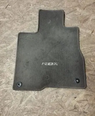 Acura RDX II Front floor mat 2544700210001431
