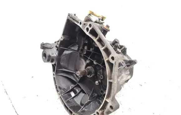 Manual 5 speed gearbox