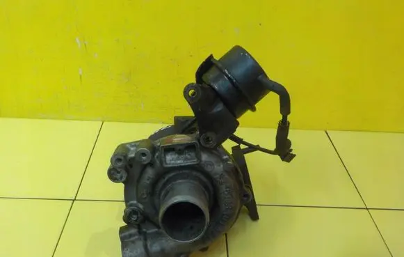 Opel Vivaro Turbo 54431014763