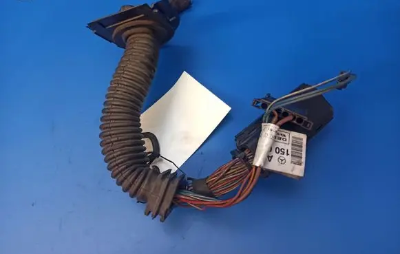 Engine installation wiring loom