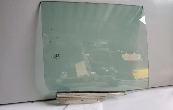 Toyota C-HR I Rear vent window glass 68103F4010