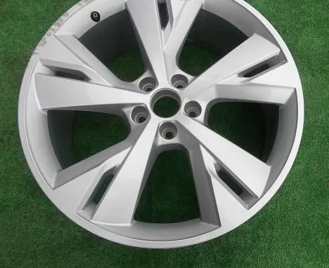 Audi Q4 Sportback e-tron R20 alloy rim 