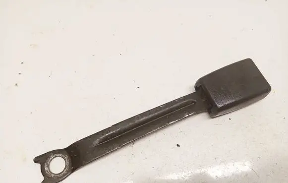 Toyota Corolla Verso E121 Front seatbelt buckle D016001