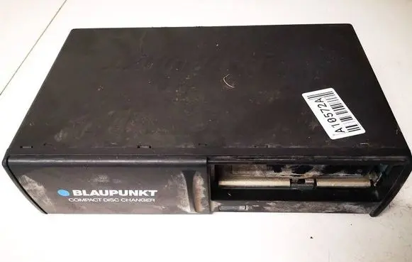 Audi A4 S4 B5 8D CD/DVD changer 