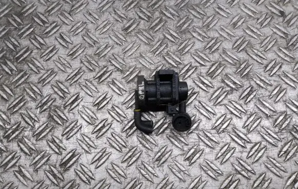 Opel Vectra C Valve vacuum 