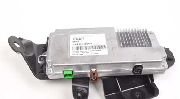 Volvo XC40 Trunk lid opening control unit 32424213