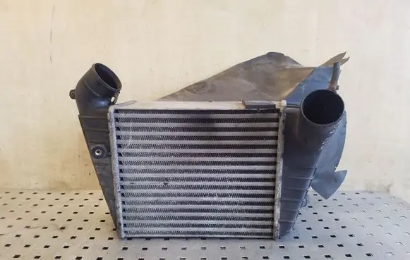 Audi A6 S6 C4 4A Intercooler radiator 4A0145805K 4A0117339H