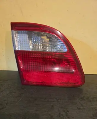 Tailgate rear/tail lights