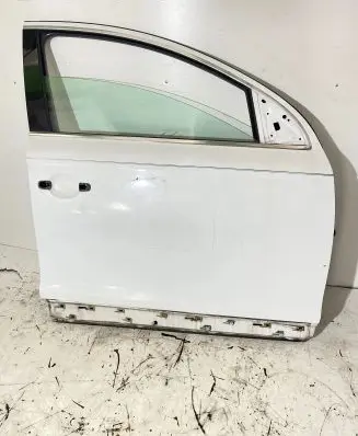 Audi Q7 4L Front door