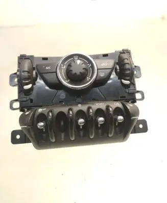 Mini Cooper Countryman R60 Climate control unit E1060548