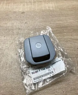 BMW 3 E90 E91 ISOFIX cover 52207142033 7142033 7118673