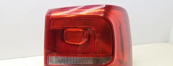 Volkswagen Touran II Rear/tail lights 1T0945096R