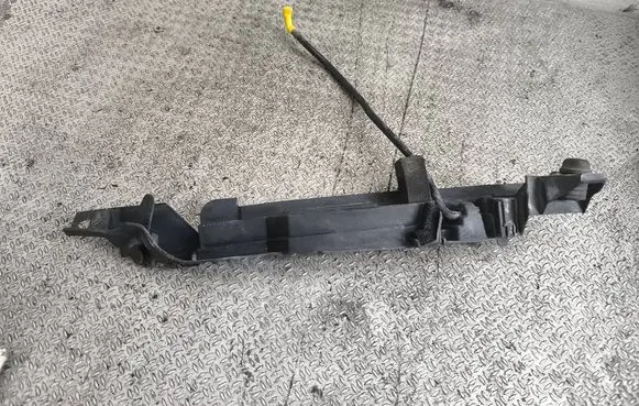 Opel Corsa D Front splash guards bracket 13268903