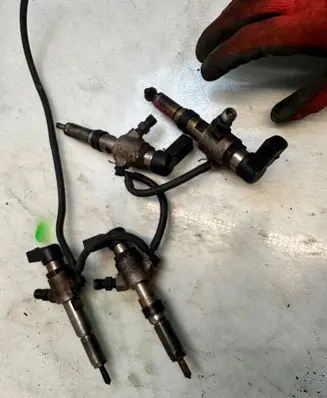 Ford Fusion Fuel injector 9655304880