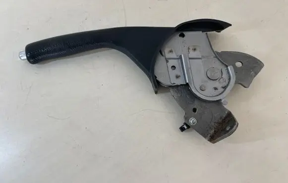 Toyota Avensis T250 Hand brake release handle 