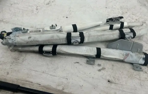 Nissan Leaf I (ZE0) Roof airbag 34146649