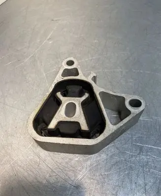 Mercedes-Benz A W176 Engine mount bracket A2462406809