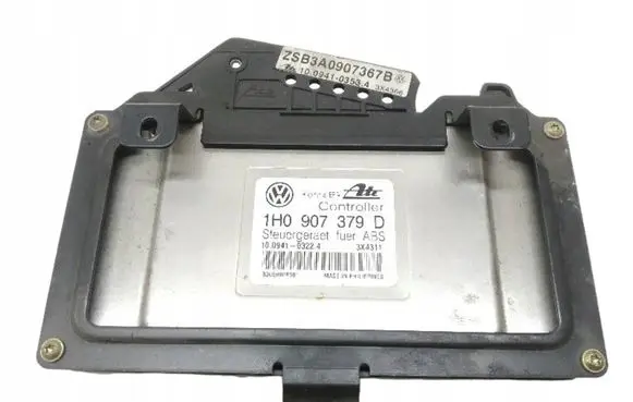 Volkswagen PASSAT B4 Engine control unit/module 1H0907379D