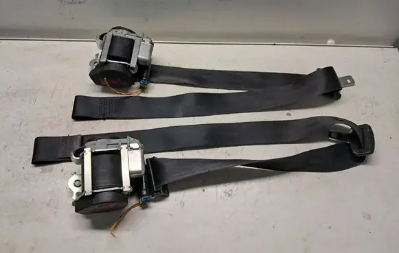 Peugeot 308cc Front seatbelt 96828002xx 96828001xx