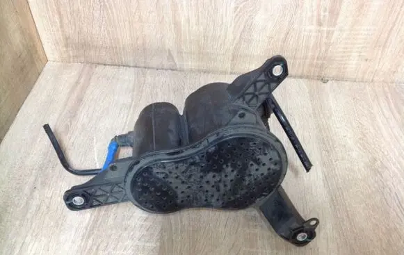 Audi Q5 SQ5 Active carbon filter fuel vapour canister 8K0201799G 8K0196