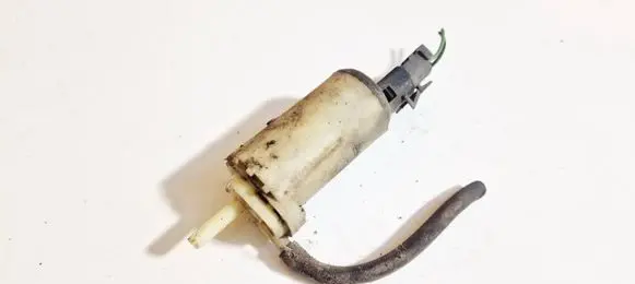 Volvo S70 V70 V70 XC Windscreen/windshield washer pump
