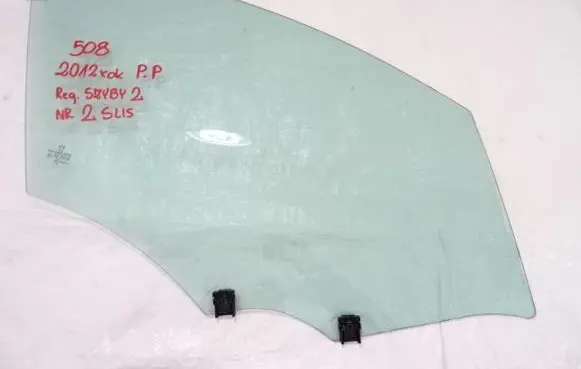 Peugeot 508 Front door window glass four-door