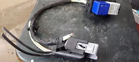 Renault Scenic III - Grand scenic III Relay mounting block 8200222930