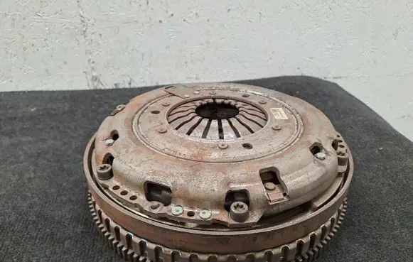 Opel Vivaro Clutch set kit 123107183R 302105151R 301015679R
