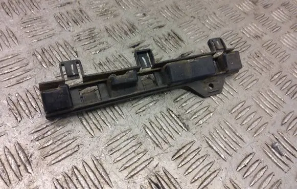 BMW 2 F22 F23 Sill supporting ledge 7240874