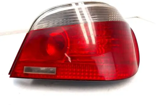 BMW 5 E60 E61 Rear/tail lights 6910768 2P0008679067