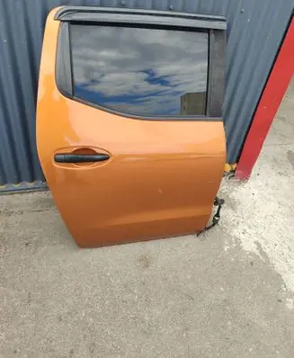 Nissan Navara D23 Rear door