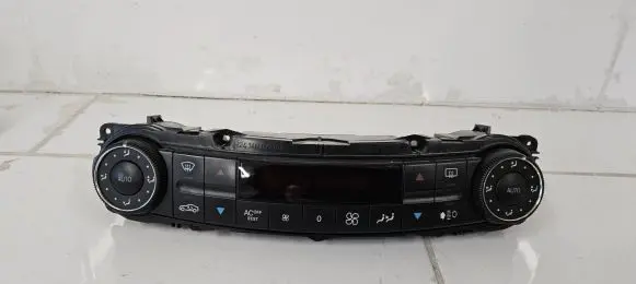 Mercedes-Benz E W211 Climate control unit H24400055010