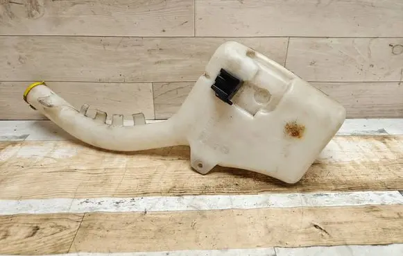 Mazda 2 Windshield washer fluid reservoir/tank 2S6117618AH 2N1117618AH