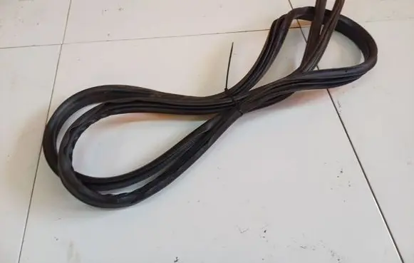 Ford S-MAX Rubber seal rear door 