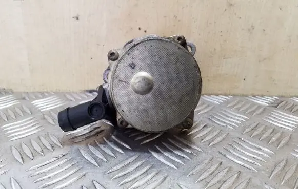 Renault Scenic I Vacuum pump 72238908F 8200072985