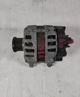 Renault Clio IV Generator/alternator 231006677R 2714143A 2117167132