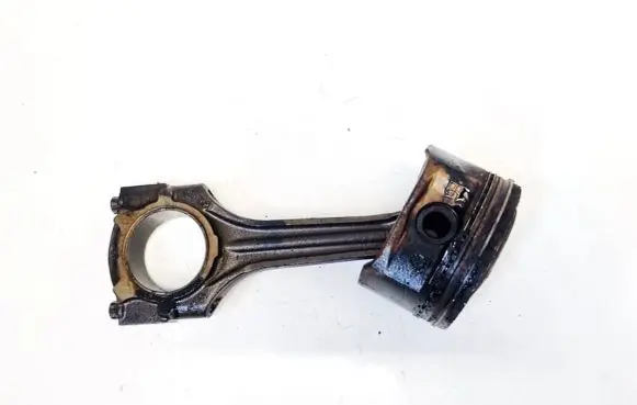 Piston with connecting rod