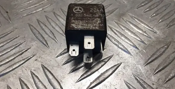 Mercedes-Benz E W212 Other relay A0025424819