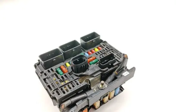 Peugeot 407 BSM Control unit 9656086080