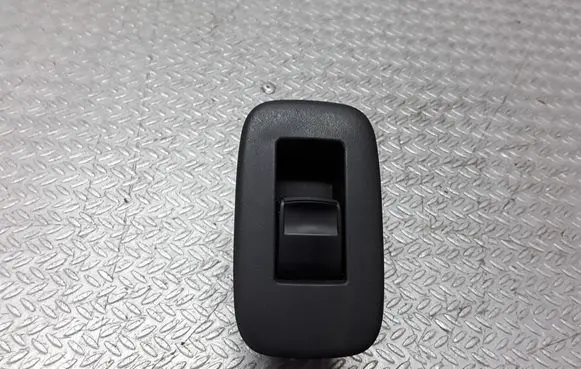Toyota Auris 150 Electric window control switch 8465612170