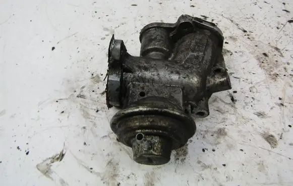 Opel Astra G EGR valve 