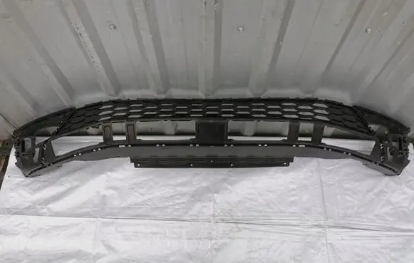 Volkswagen Tiguan Front bumper lip 5NA805903A