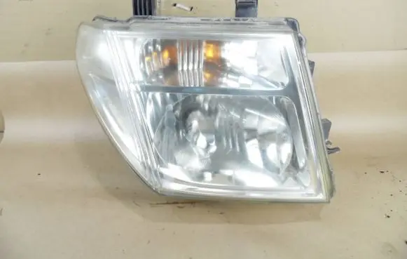 Nissan Pathfinder R51 Headlight/headlamp 26010EB383 00H01R