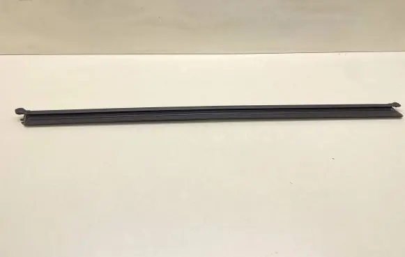 Skoda Kodiaq Rubber seal front door window/glass 565837479